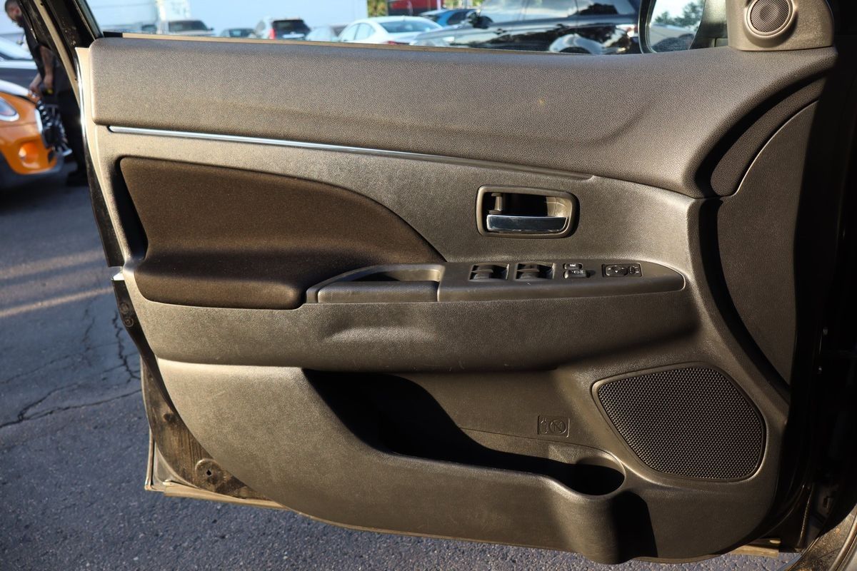 2020 Mitsubishi Outlander Sport SE