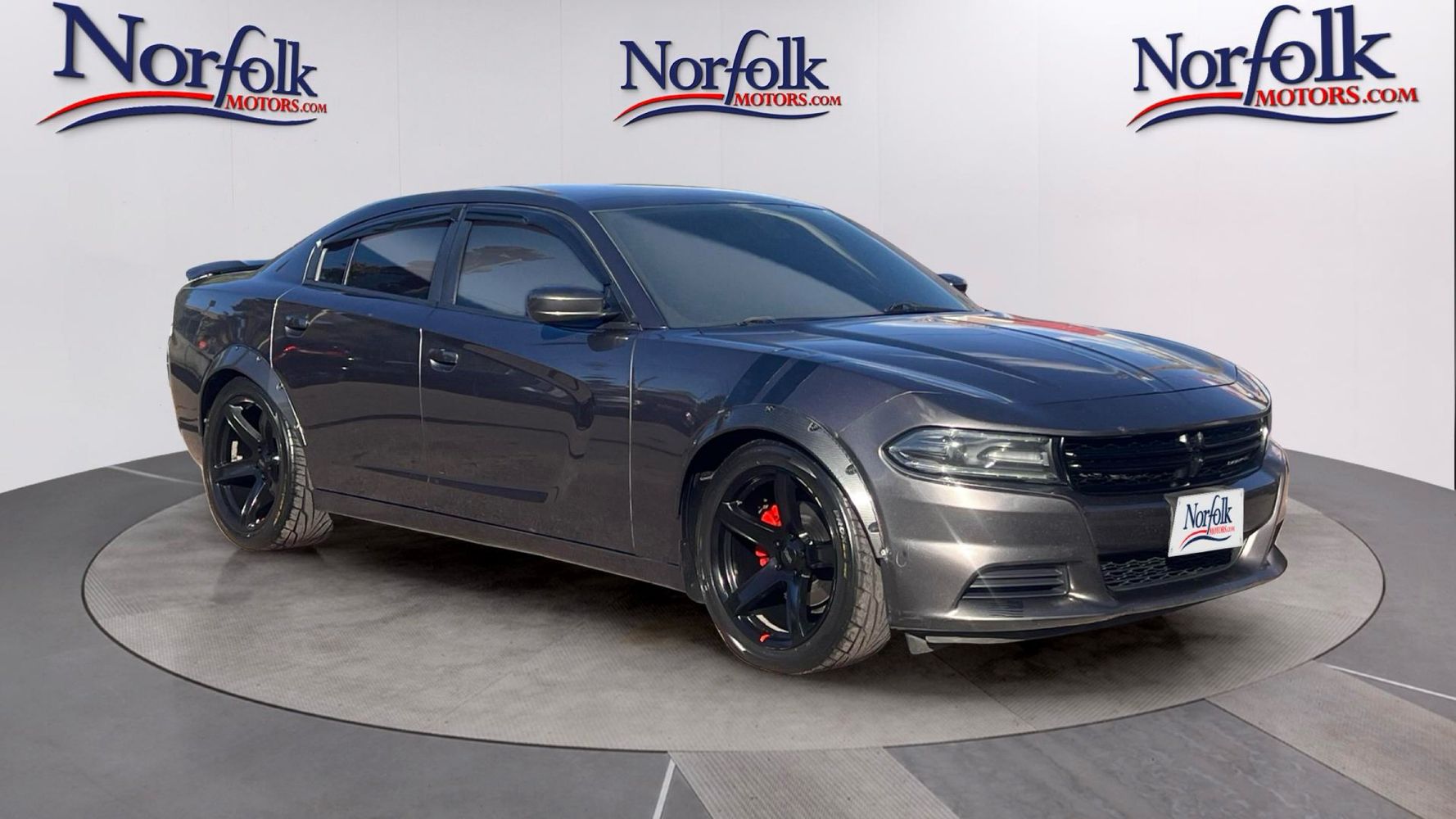 2019 Dodge Charger SXT photo 3