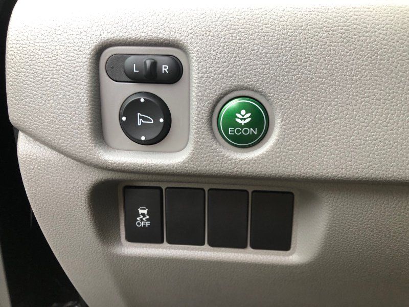 2018 Honda Pilot EX photo 16