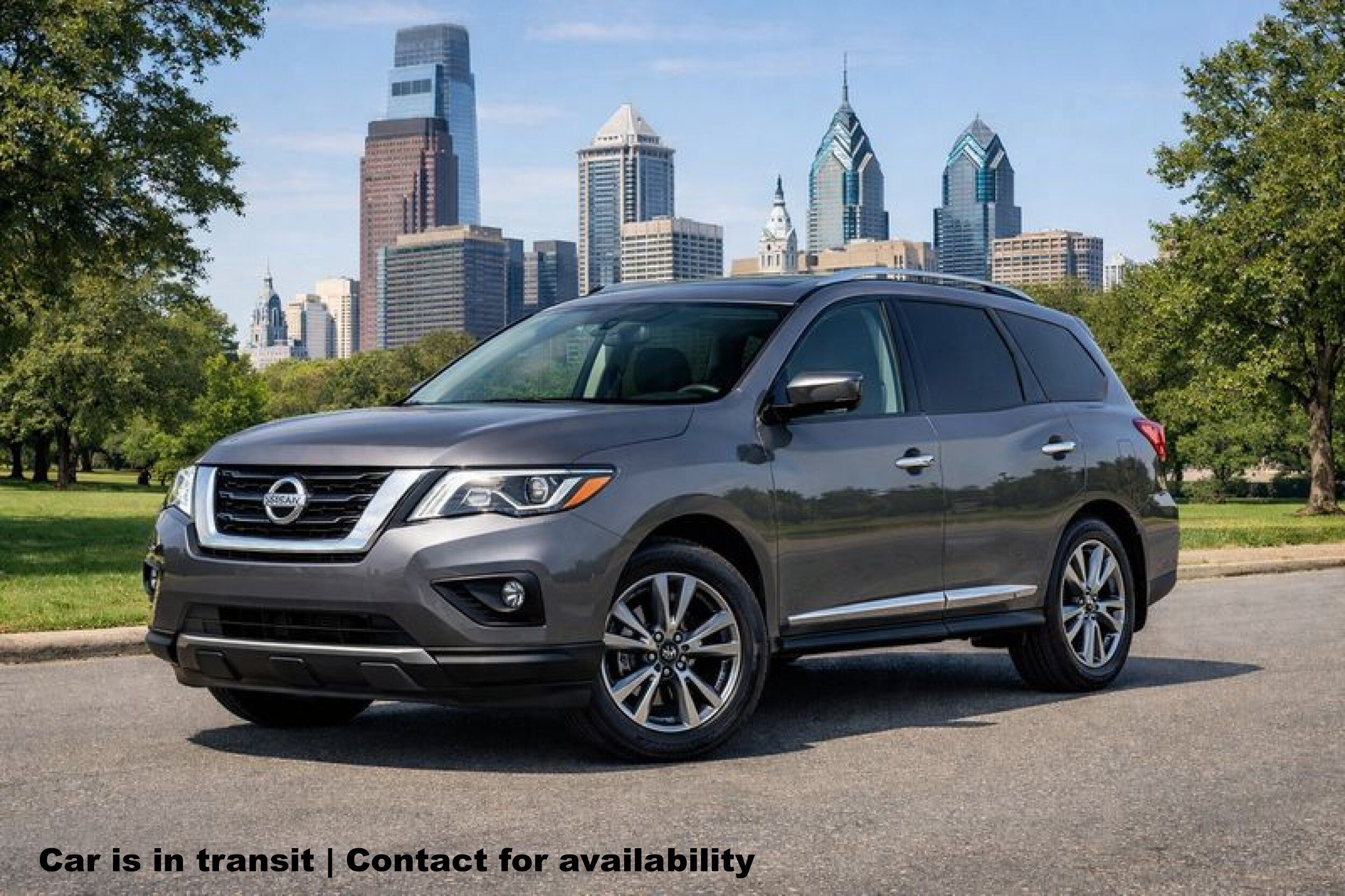 2017 Nissan Pathfinder Platinum 4WD's photo