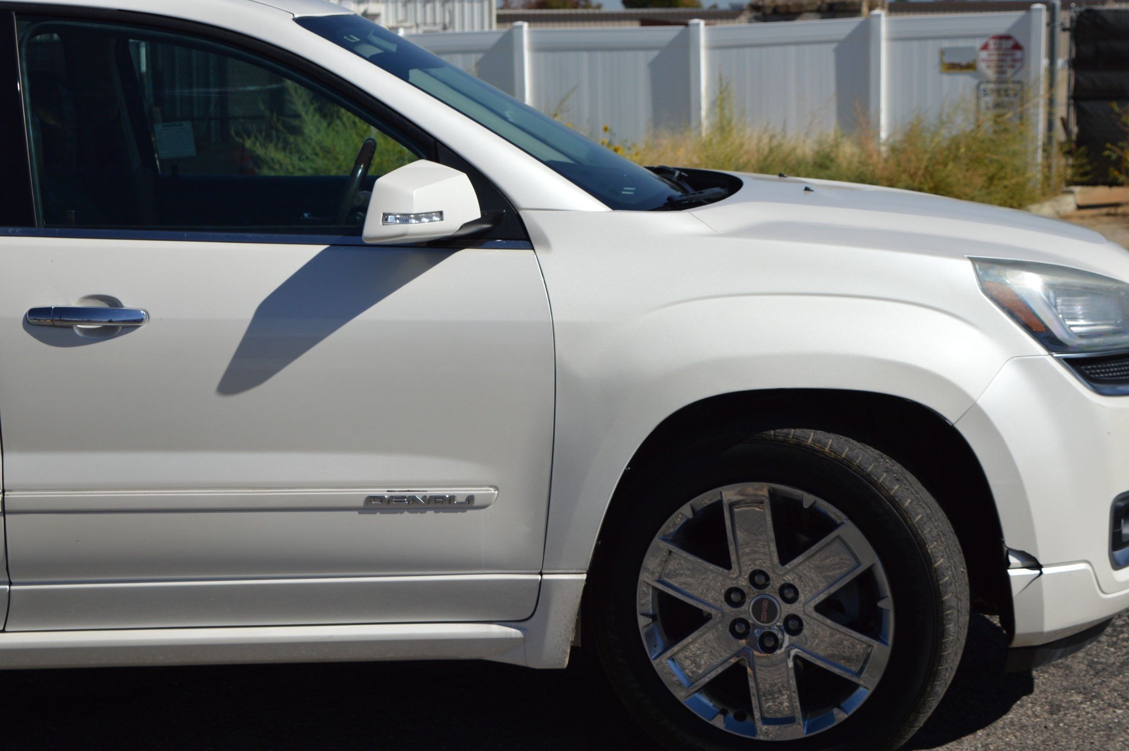 2015 Gmc Acadia Denali photo 3