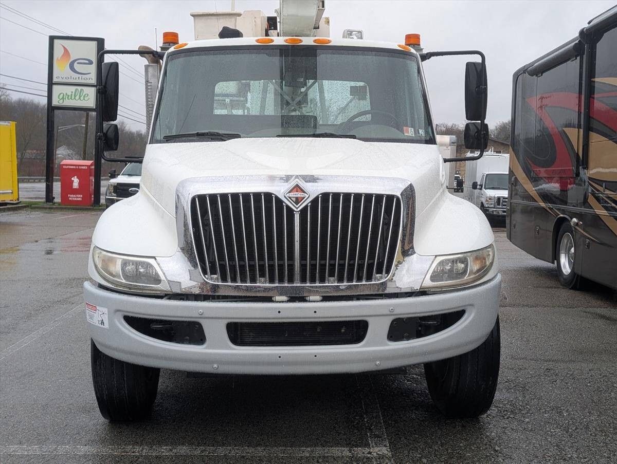 2011 International DuraStar 4300 8