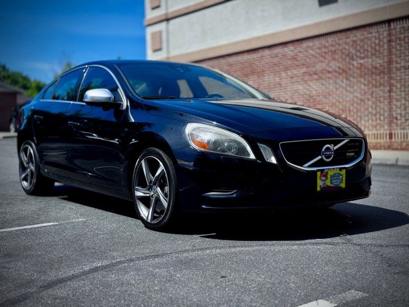 2012 Volvo S60 T6 AWD Auto's photo