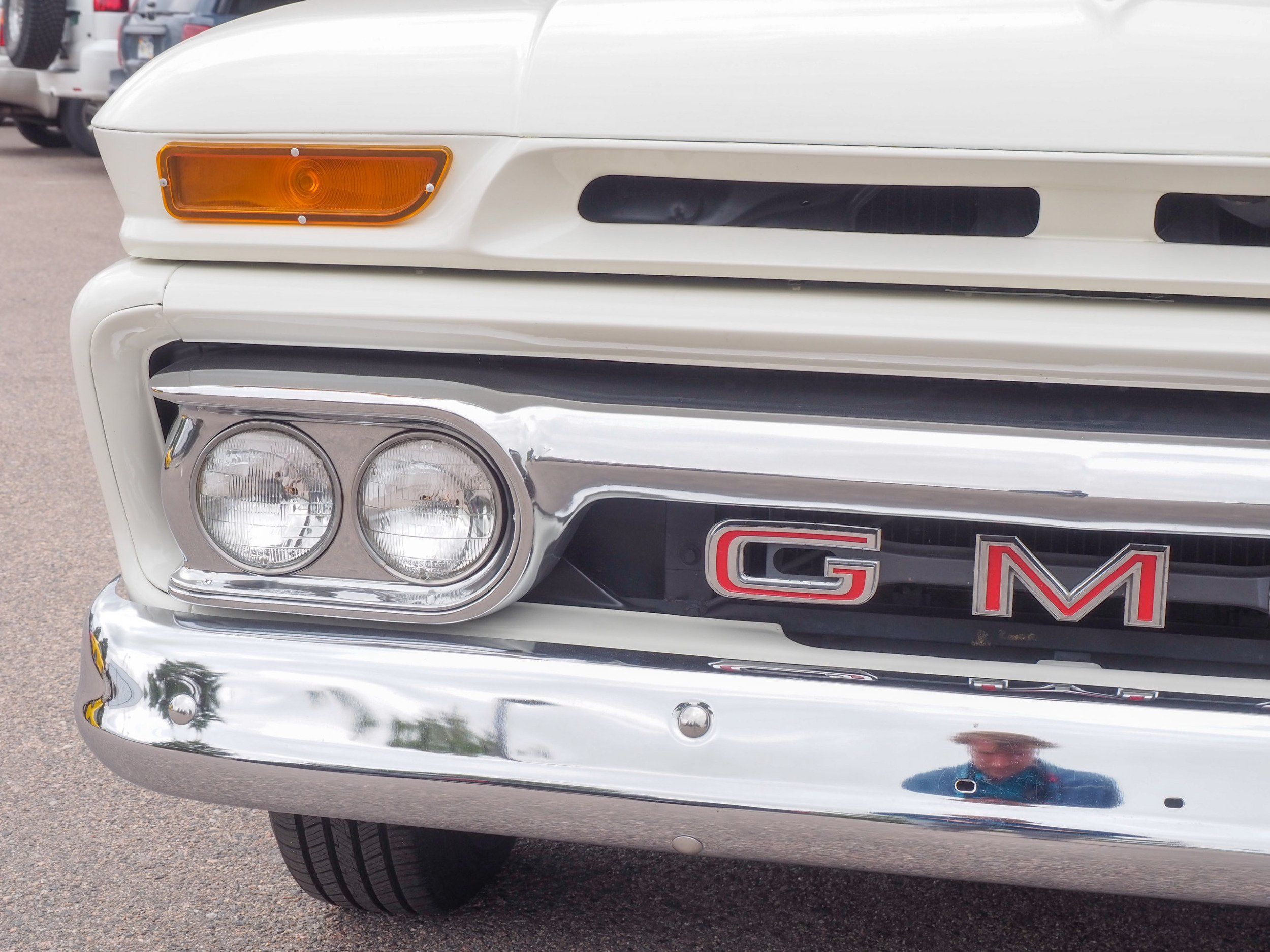 1966 GMC Pickup White RWD