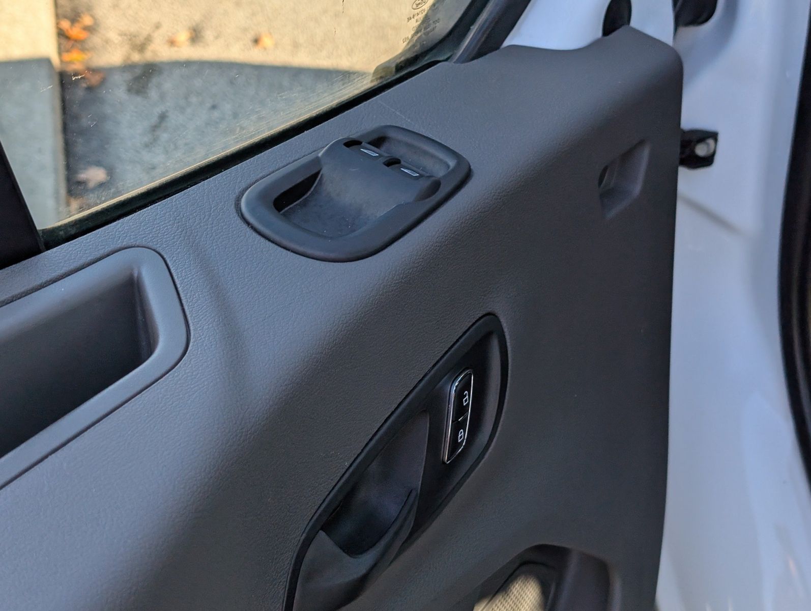 2023 Ford E-Transit-350 64