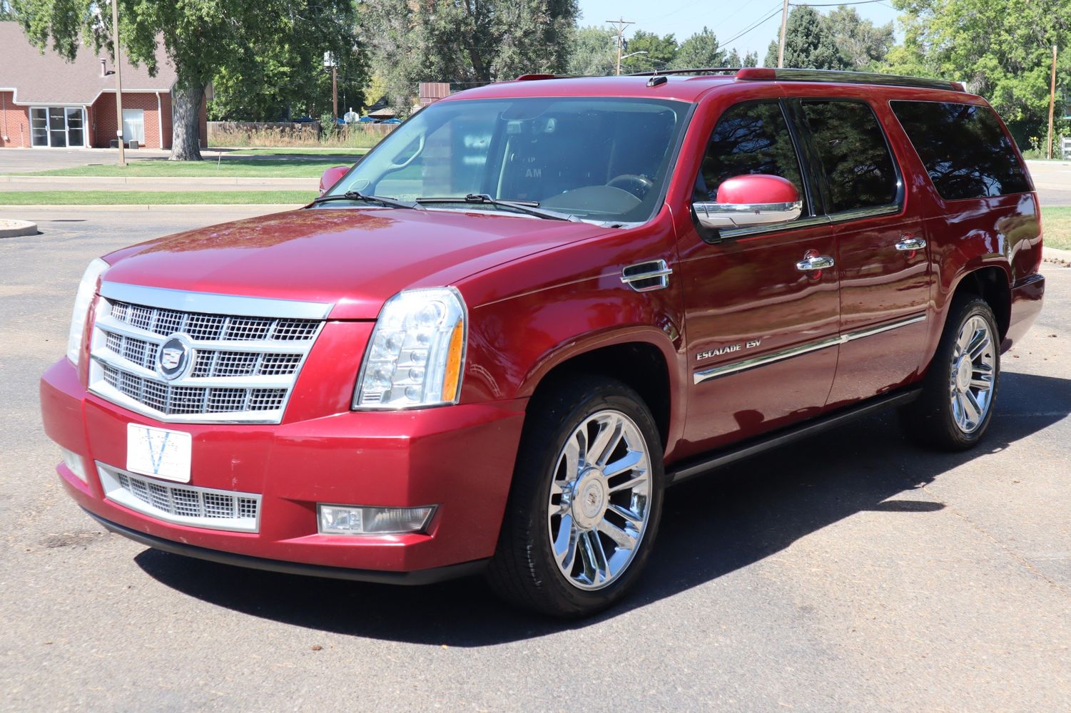 2010 Cadillac Escalade ESV Platinum Edition | Victory Motors of Colorado