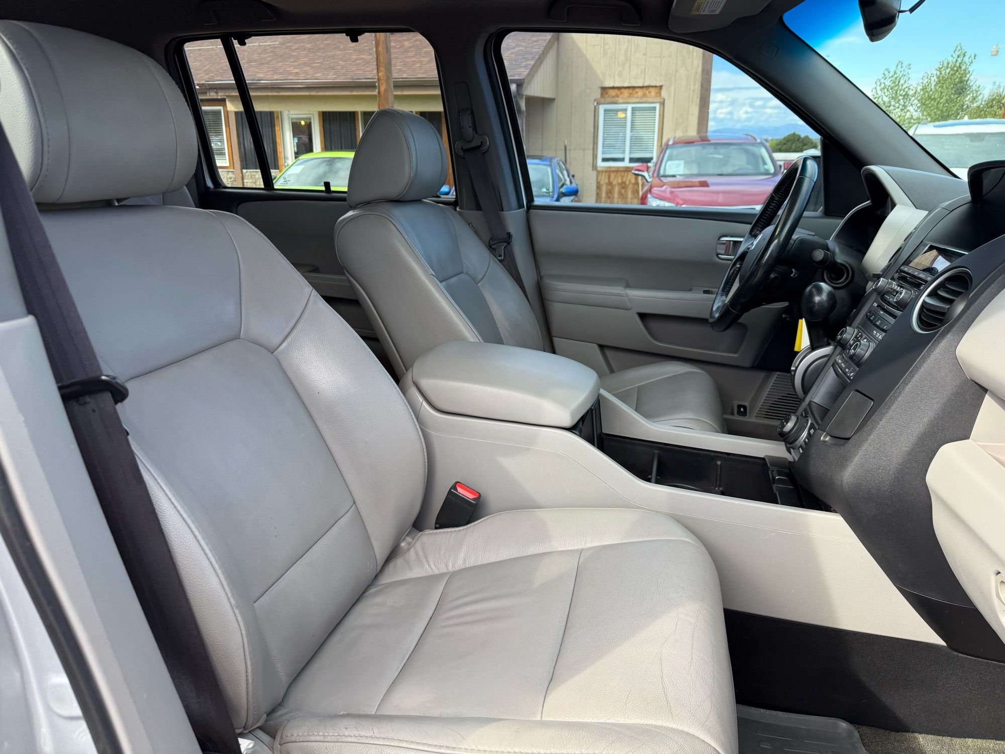 2014 Honda Pilot Touring photo 29