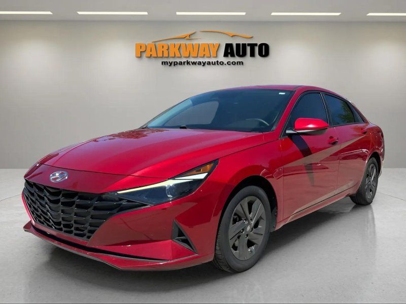 Red 2021 Hyundai Elantra SEL FWD Sedan Front-Wheel Drive Automatic