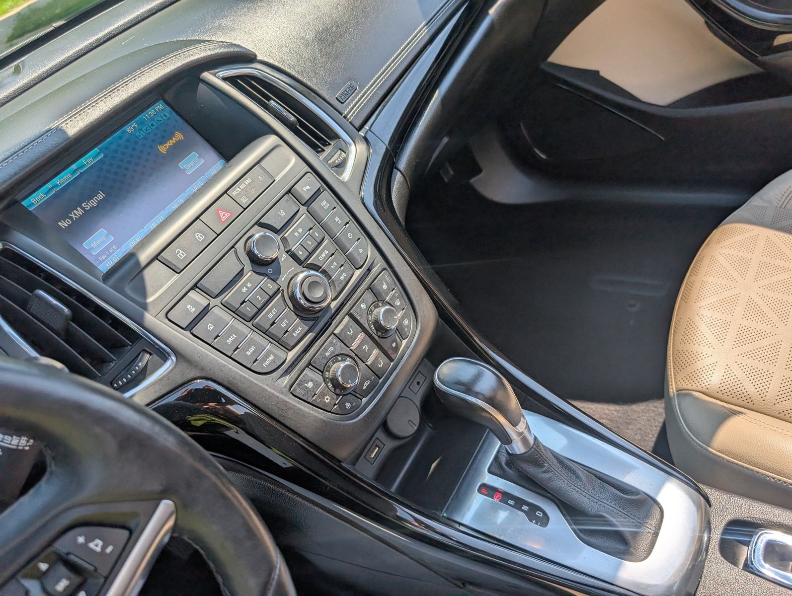 2016 Buick Cascada 53