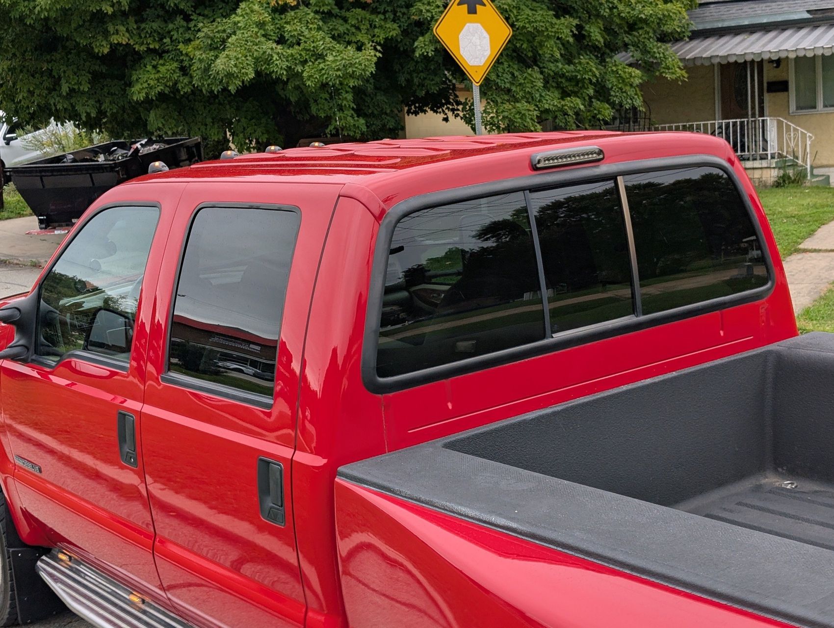 2001 Ford F-550 46