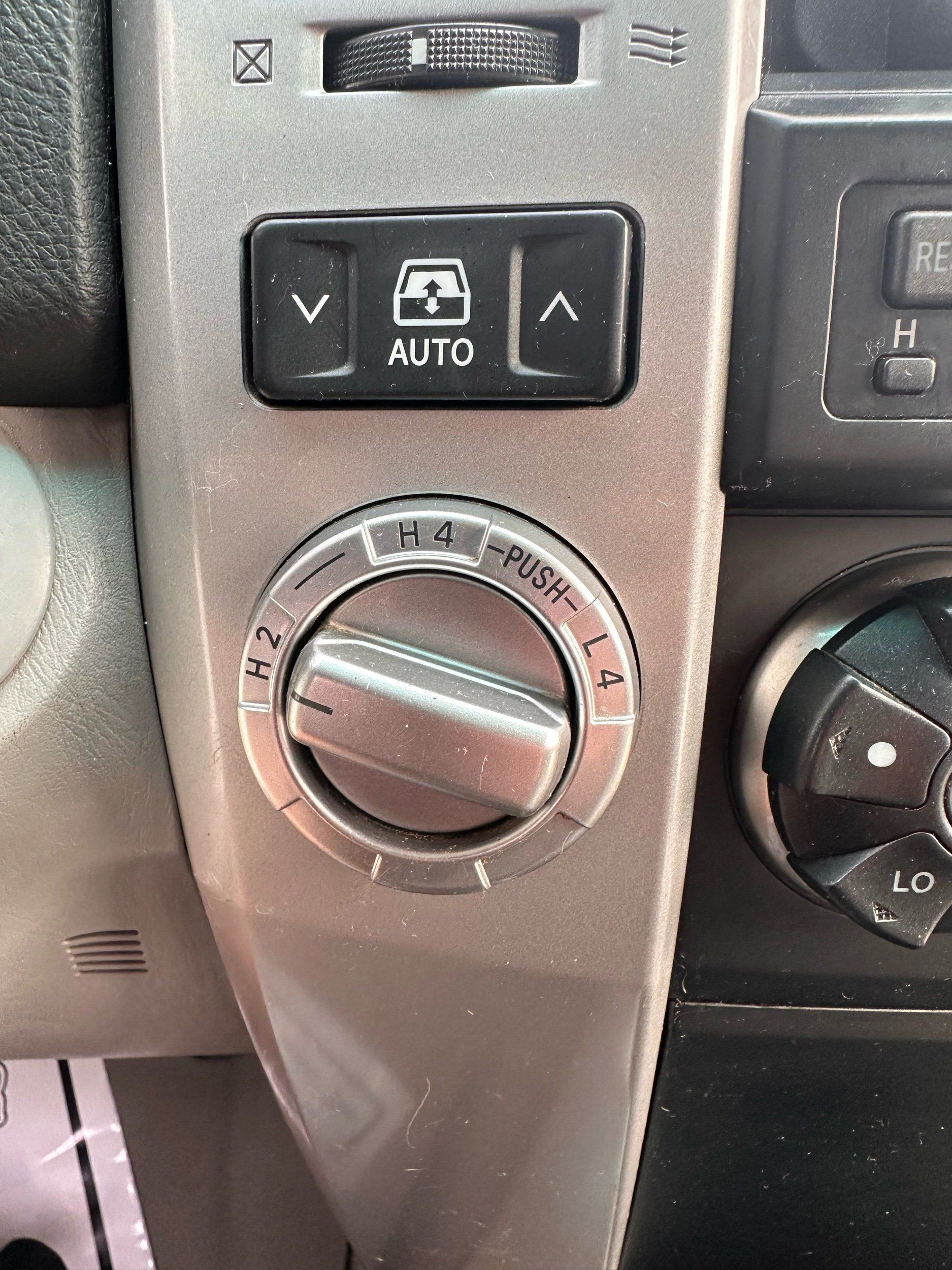 2008 Toyota 4Runner SR5 photo 17
