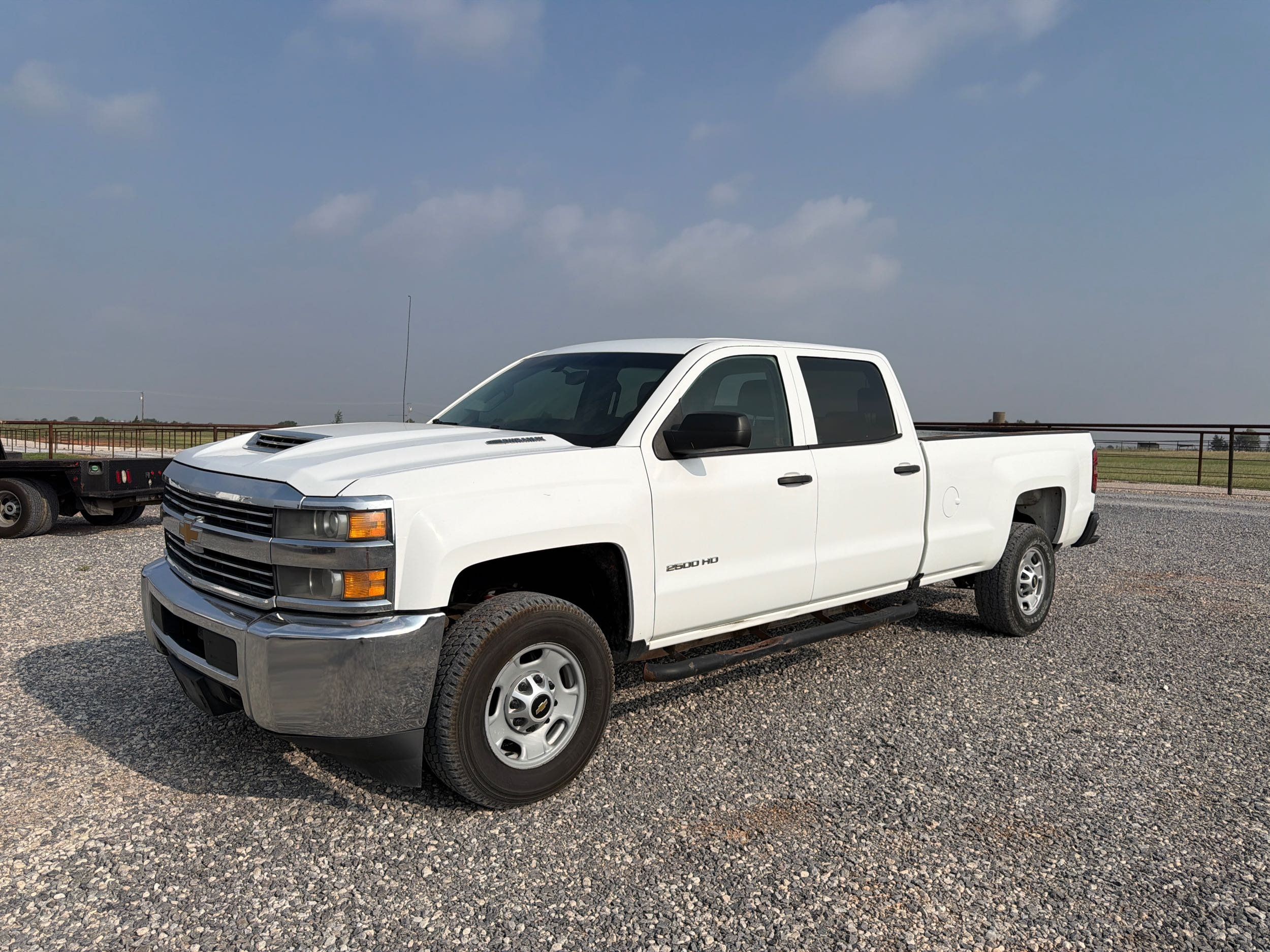 2018 Chevrolet Silverado HD Work Truck 4WD Crew Cab Standard Box's photo