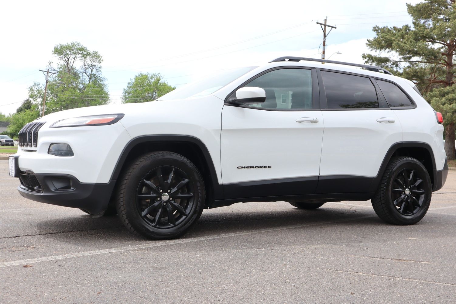 2014 Jeep Cherokee Altitude | Victory Motors of Colorado