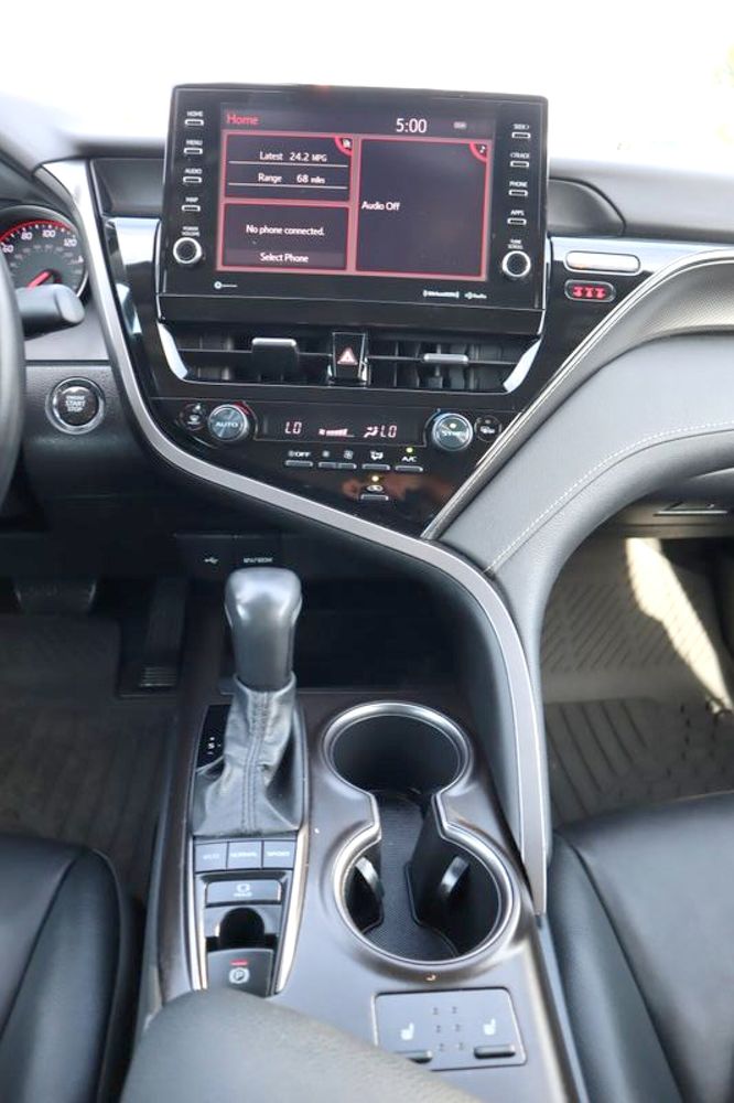 2021 Toyota Camry XSE photo 26