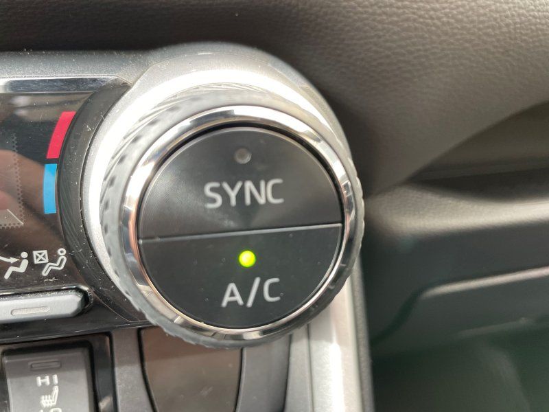 2023 Toyota RAV4 XSE - Photo 36
