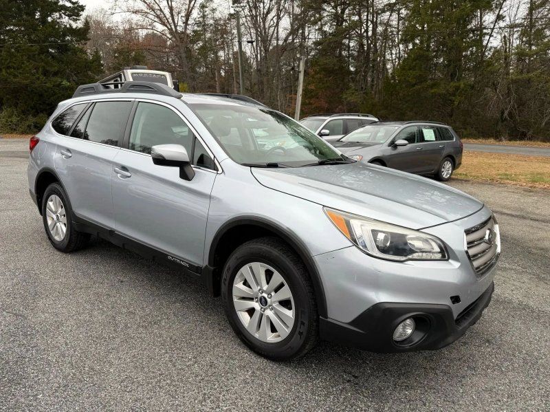 2016 Subaru Outback Premium's photo