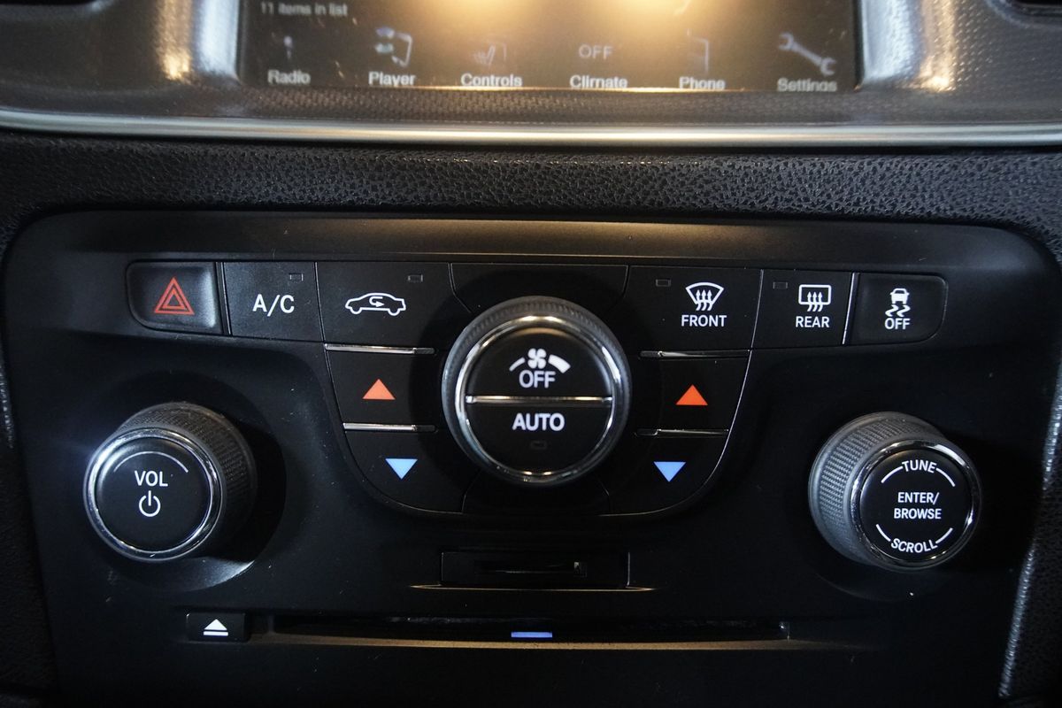 2013 Dodge Charger SXT