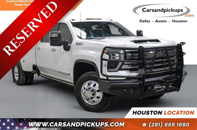 Off white 2025 Chevrolet Silverado 3500HD Pickup Truck Four-Wheel Drive Automatic