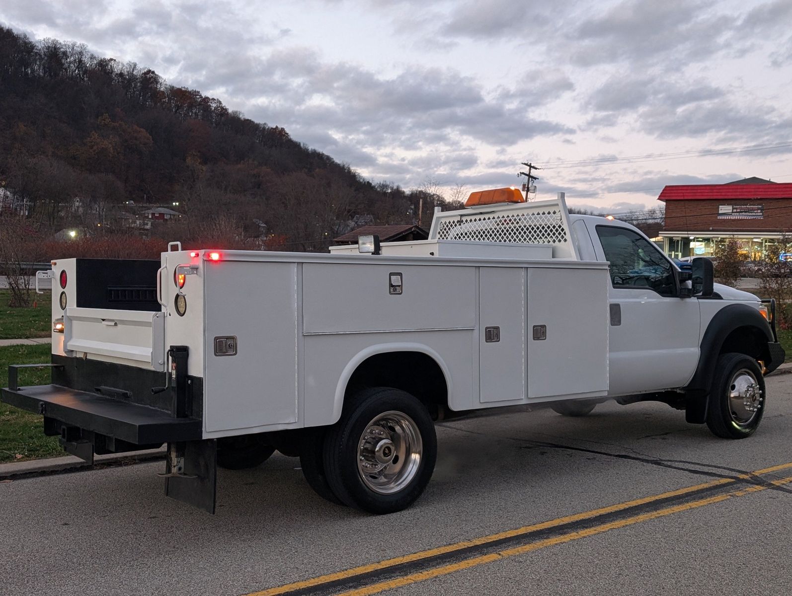 2012 Ford F-550 Super Duty 7