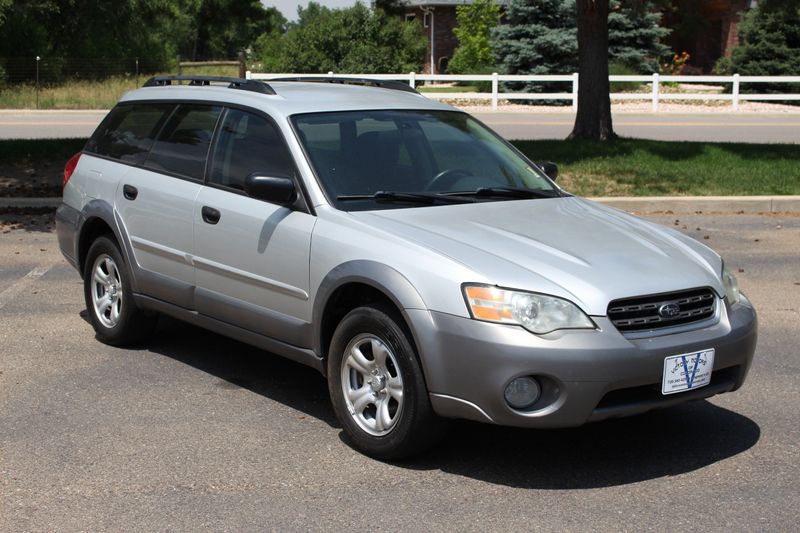 2007 Subaru Outback Photos