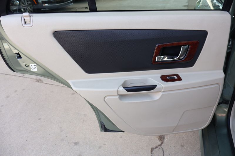 2004 Cadillac SRX Base | Victory Motors of Colorado