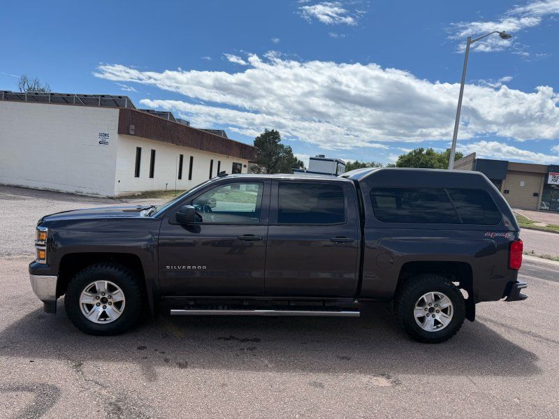 2014 Chevrolet Silverado 1500 LT photo 3
