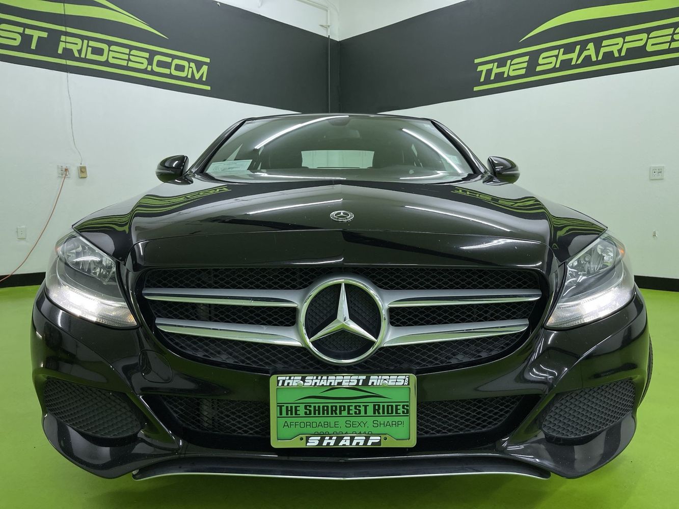 2018 Mercedes Benz C 4MATIC photo 3
