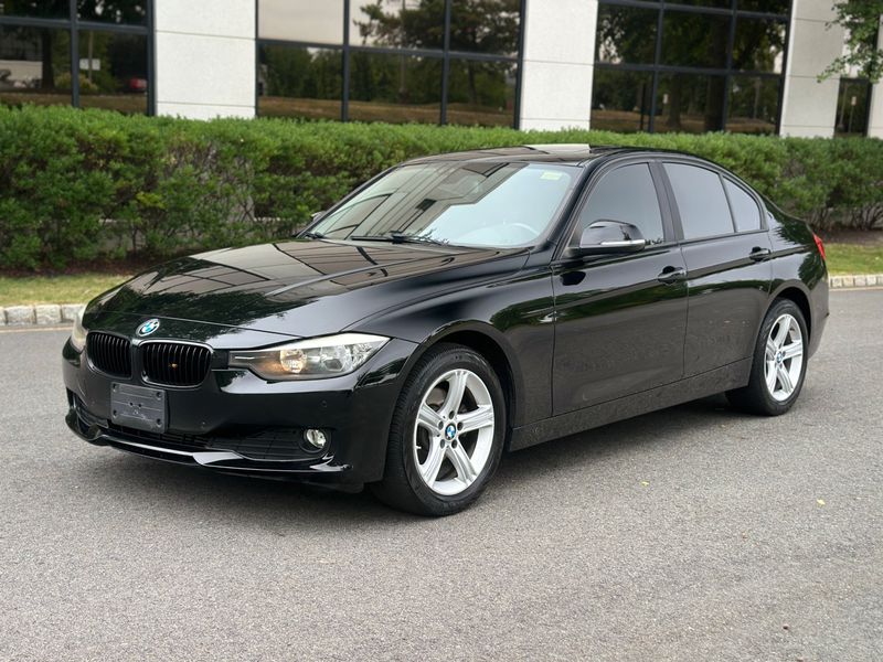 フジミBMW 320i 2 DOOR SEAT SALOON フジミBMW 320i 2 DOOR SEAT SALOON File:BMW 320i 2-door 2.jpg