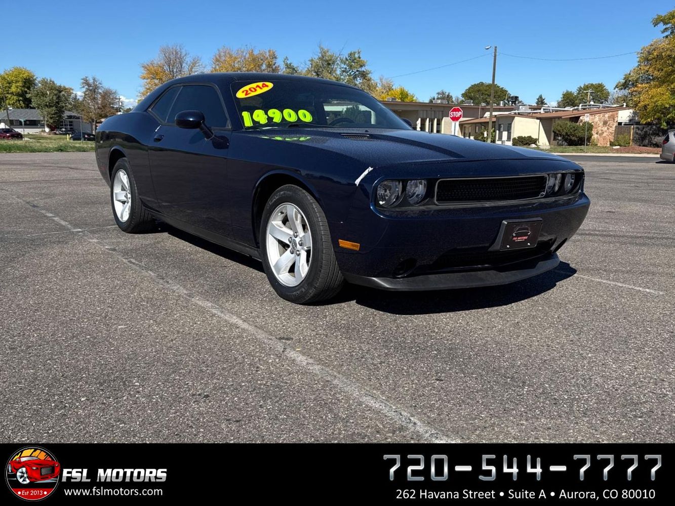 2014 Dodge Challenger SXT photo 2