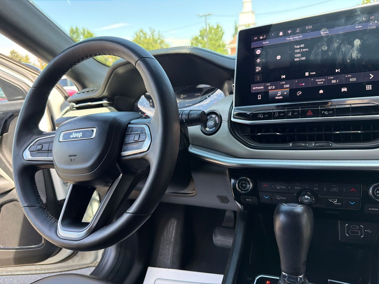 2025 Jeep Compass Limited - Photo 27