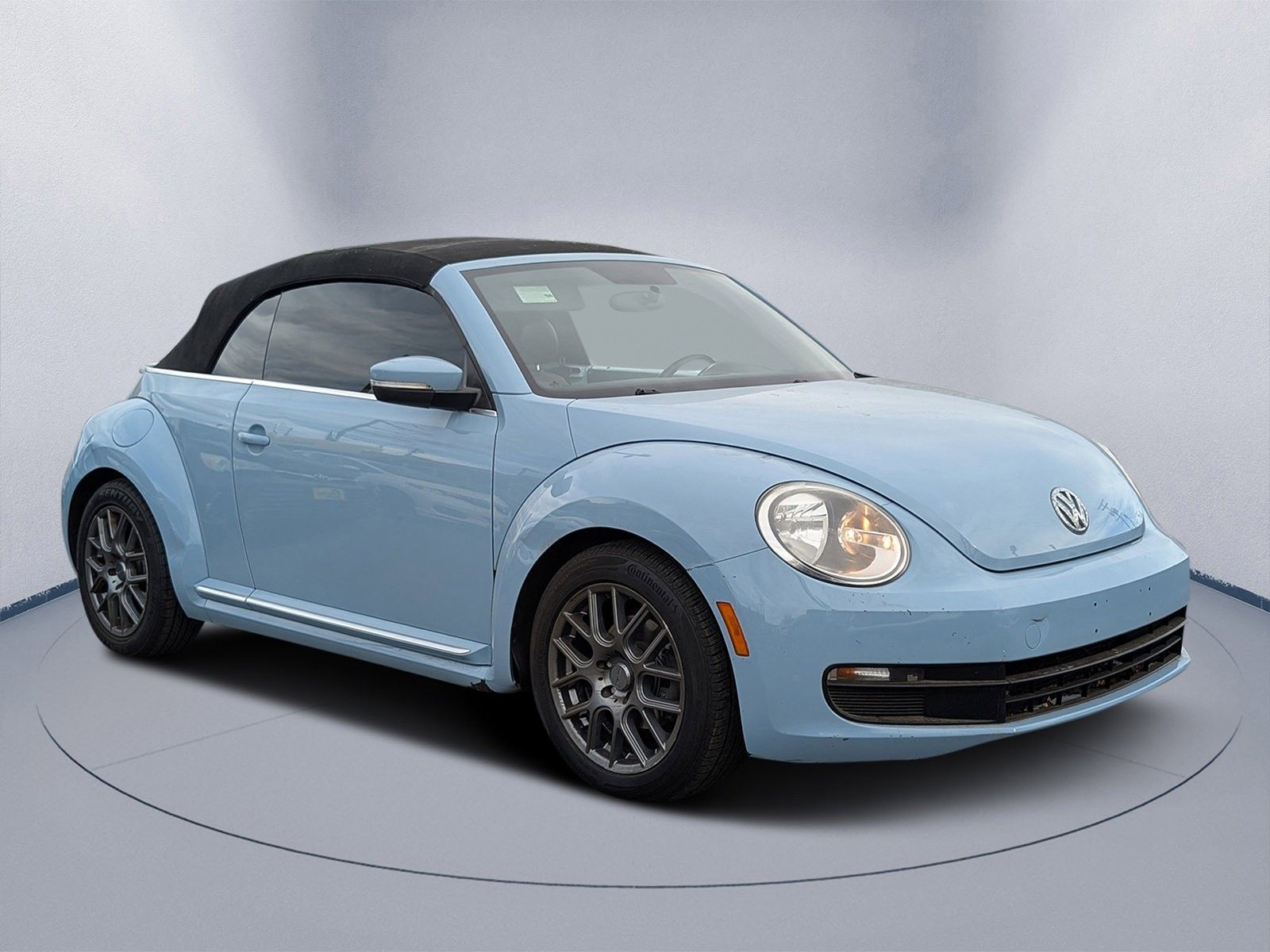 2013 Volkswagen Beetle 2.5's photo