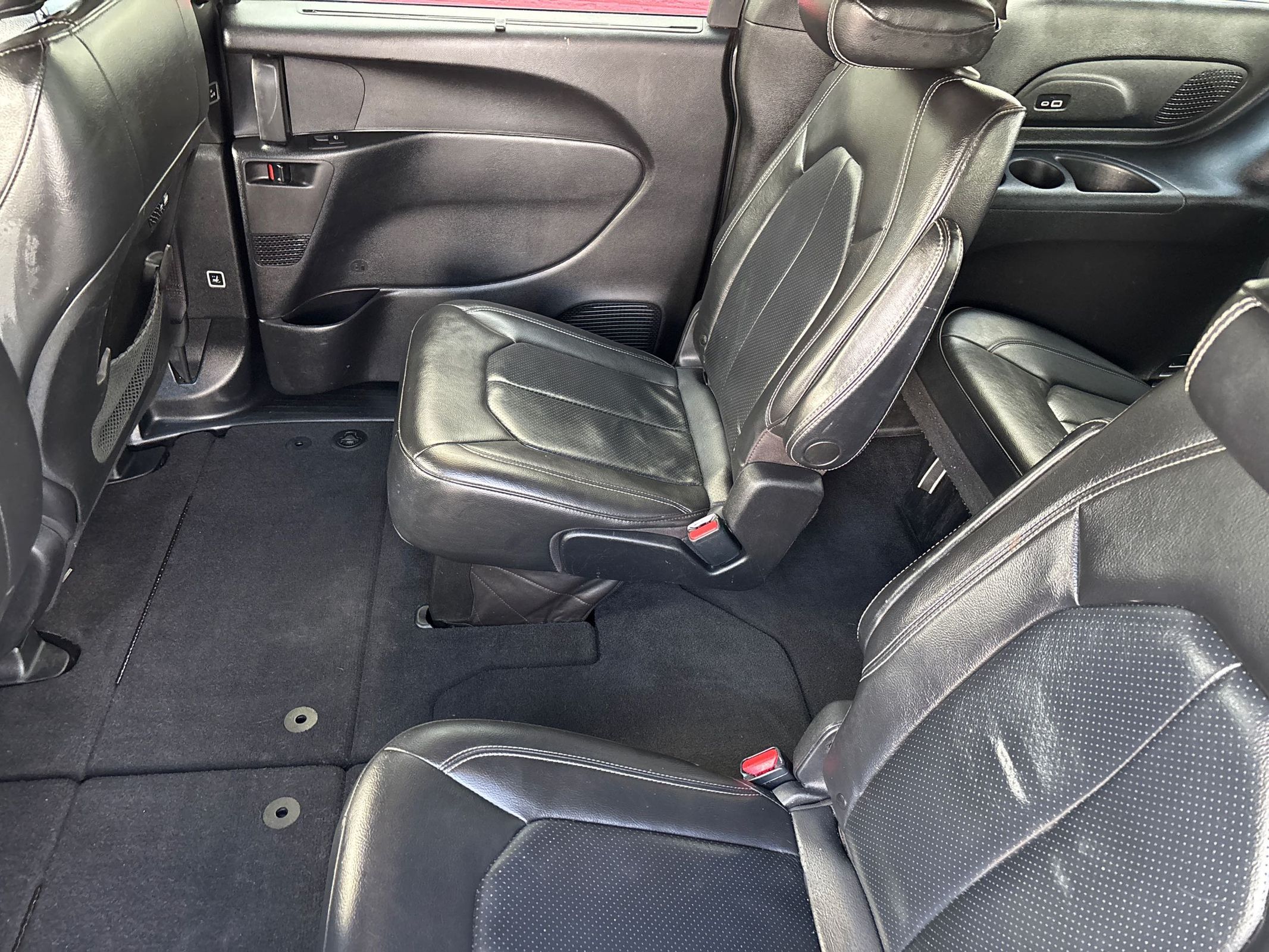 2021 Chrysler Pacifica Touring L - Photo 29