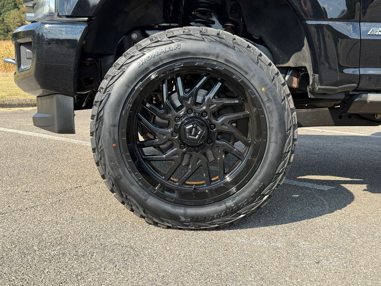 2018 Ford F-350 Platinum photo 9