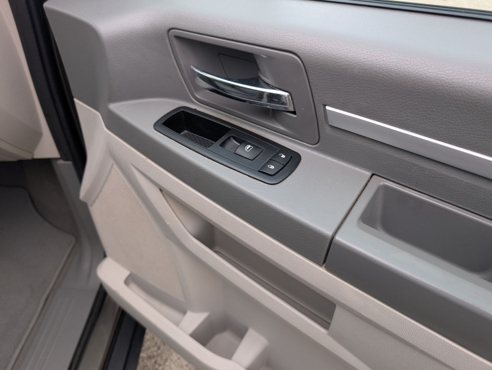 2010 Dodge Grand Caravan 82