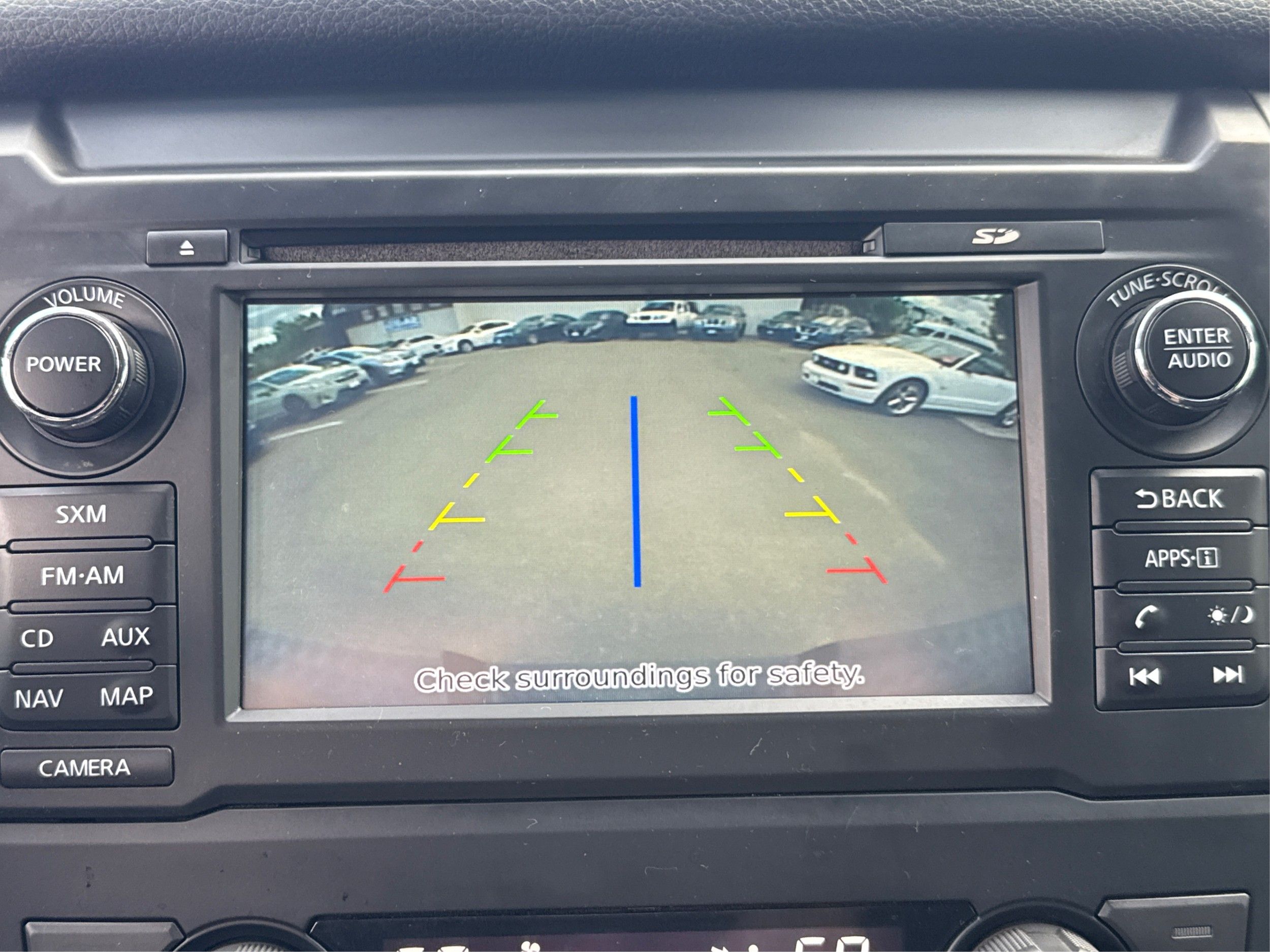 2018 Nissan Titan SV photo 30