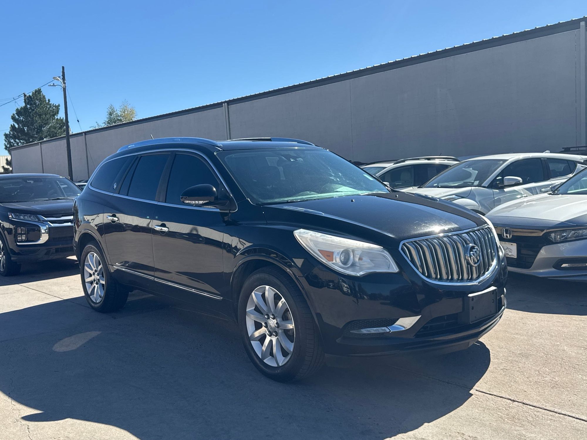 2016 Buick Enclave Premium photo 2