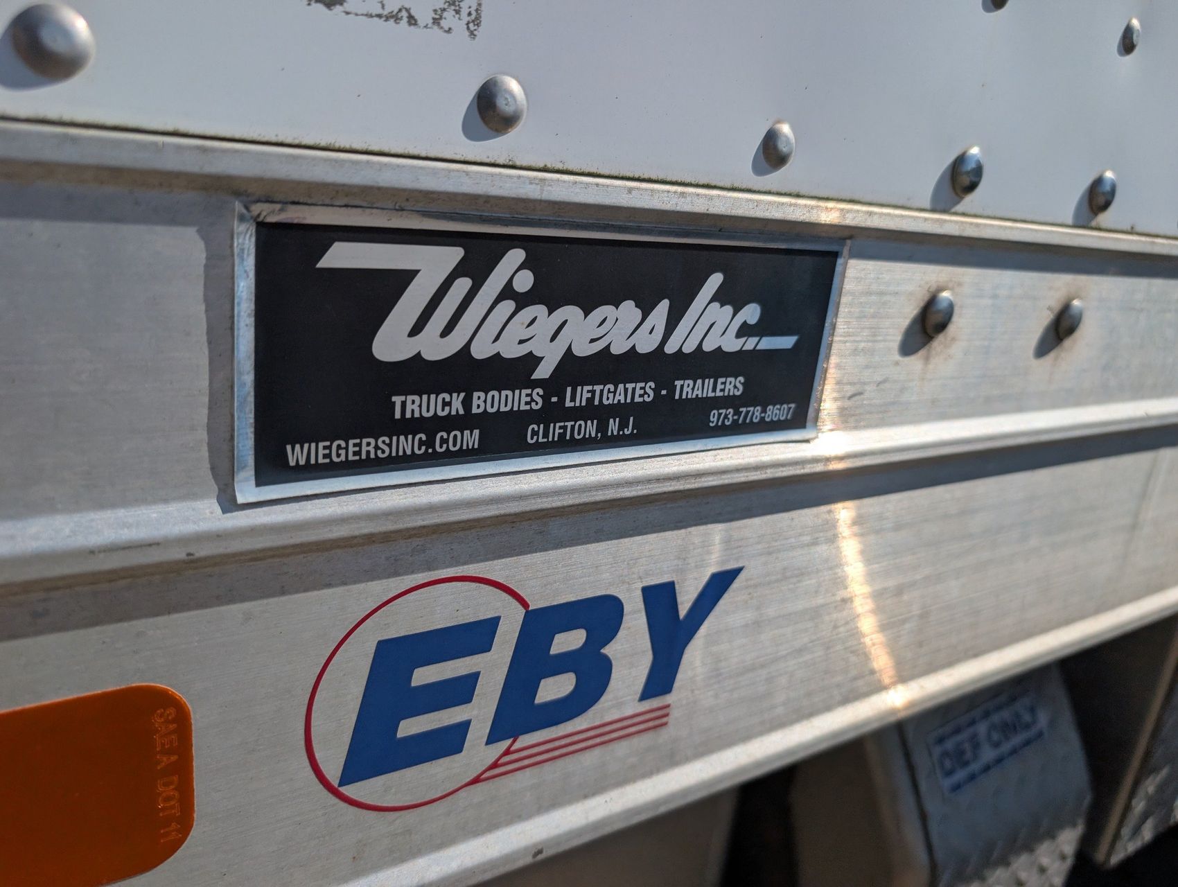 2018 Freightliner M2 106 31