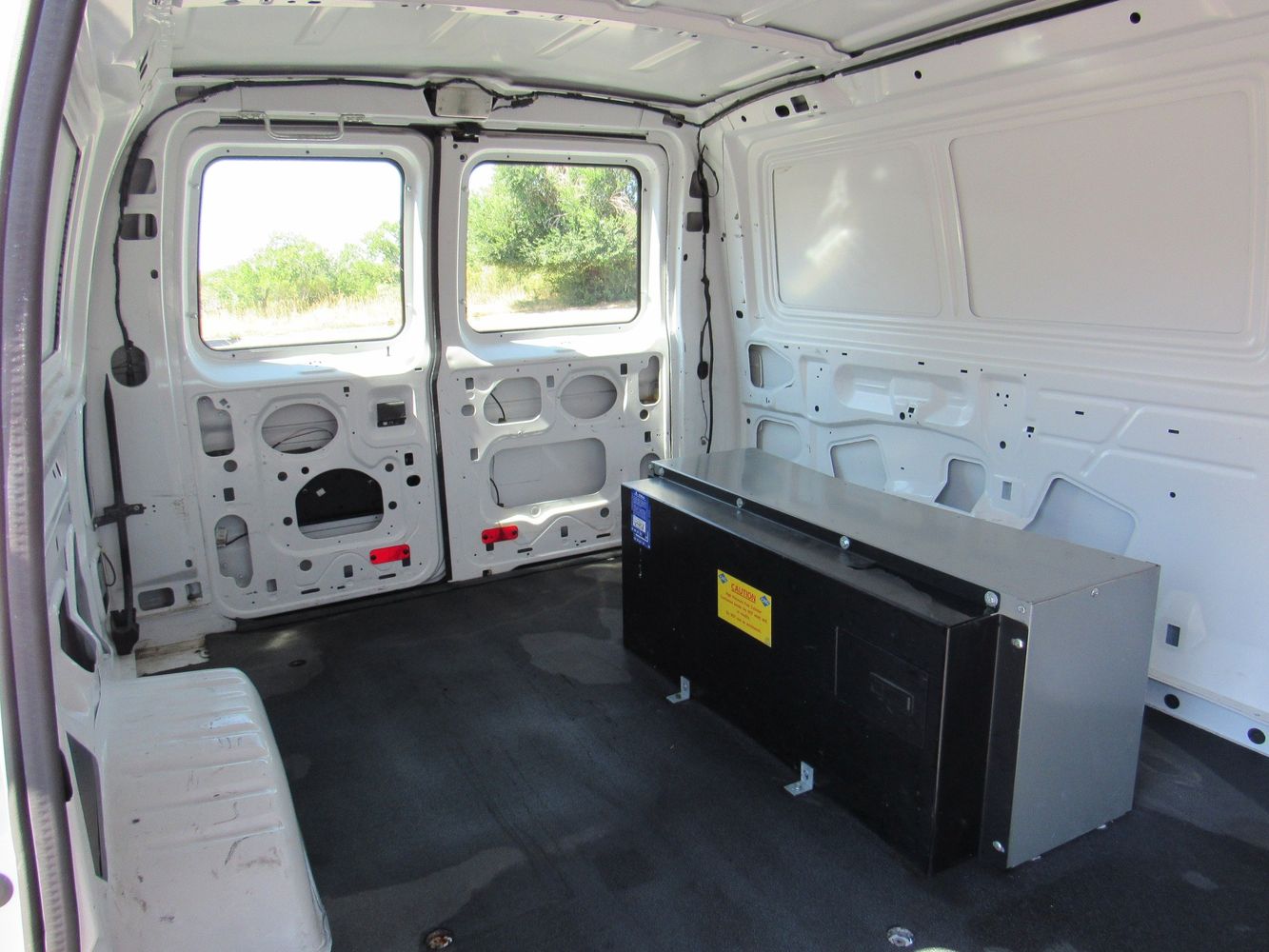 2011 Ford E-250 photo 11