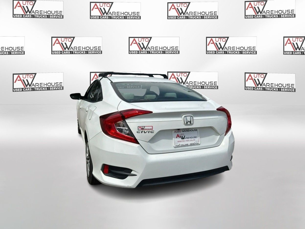 2018 Honda Civic LX photo 5