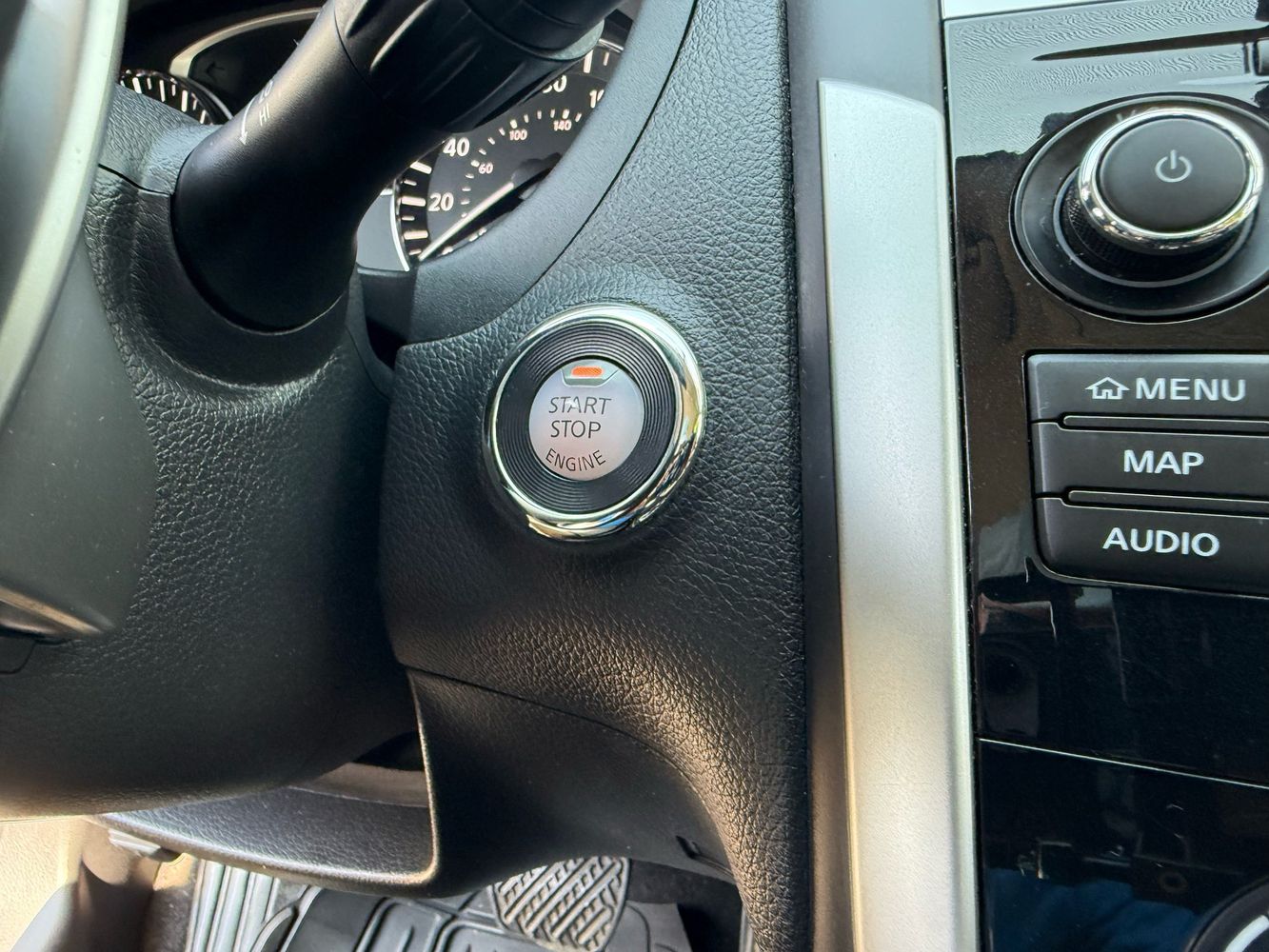 2018 Nissan Altima 2.5 SR photo 23