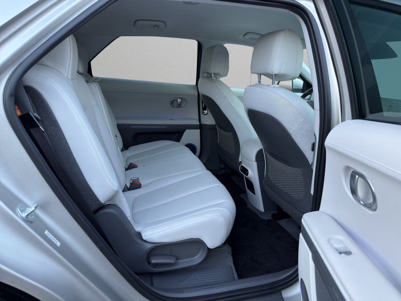 2023 Hyundai Ioniq 5 SEL photo 12