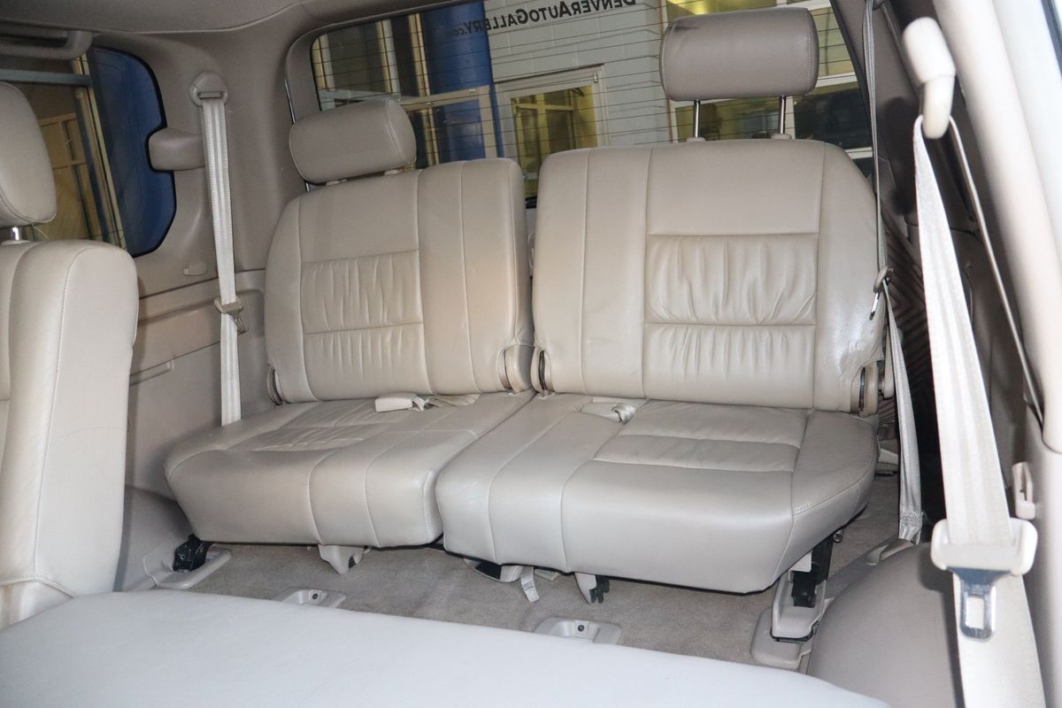 2000 Toyota Land Cruiser 