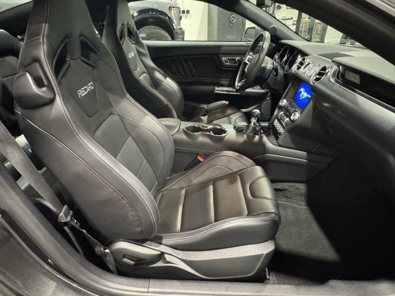 2017 Ford Mustang GT Premium, photo 15