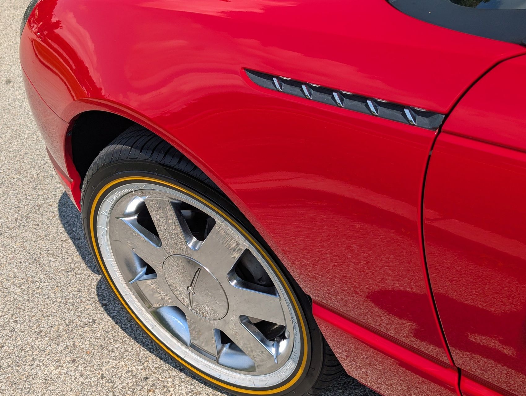 2002 Ford Thunderbird 60