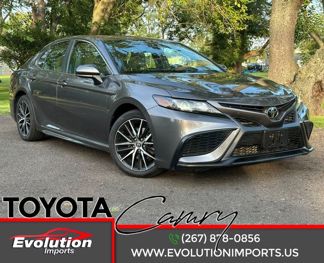 Gray 2021 Toyota Camry Sedan Front-Wheel Drive 8-Speed Automatic