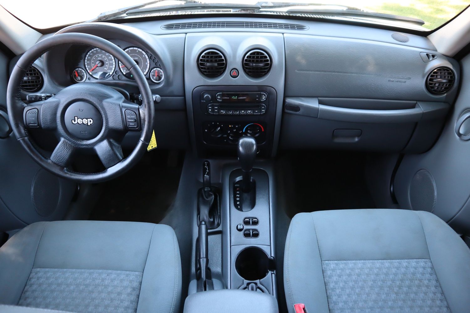 2005 Jeep Liberty Sport | Victory Motors of Colorado