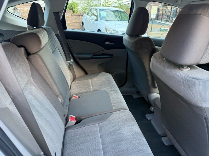 2014 Honda CR-V LX photo 16
