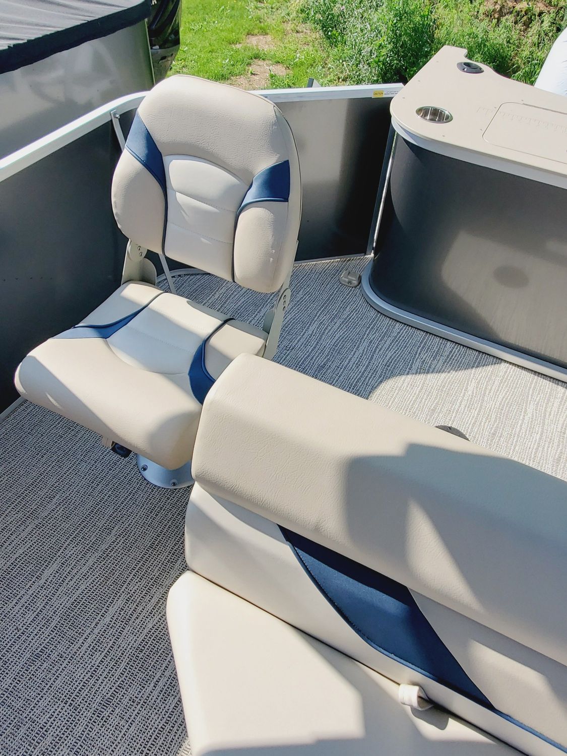 2023 G3 Suncatcher Select 322RF Sundance RV Marine Auto LLC