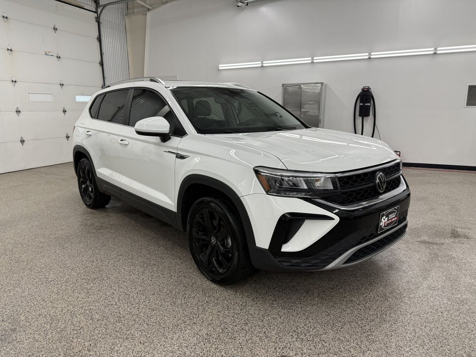 2023 Volkswagen Taos 1.5T SE
