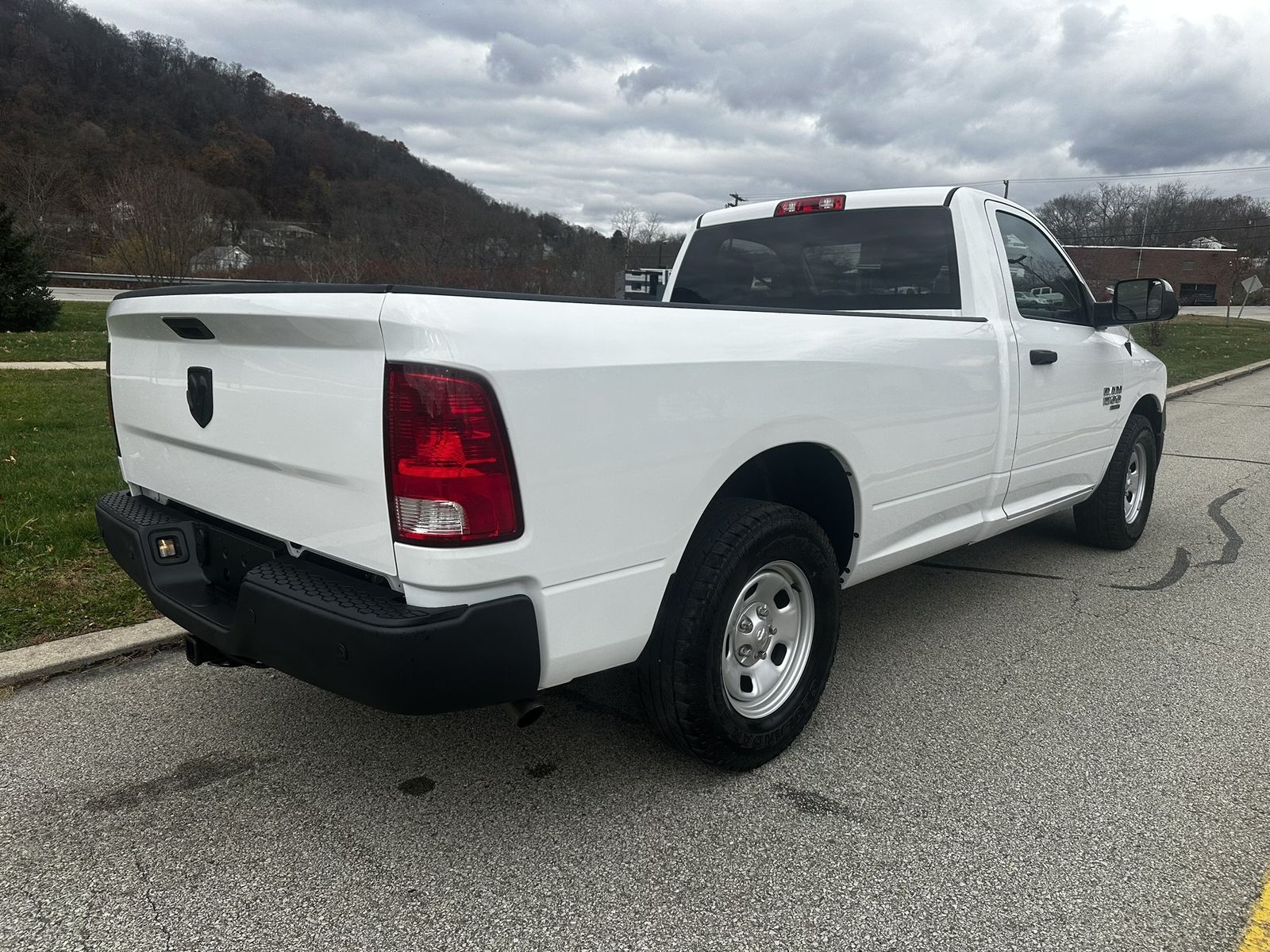 2023 Ram 1500 Classic 4